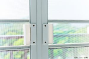 fliegengitter für fenster insektenschutz